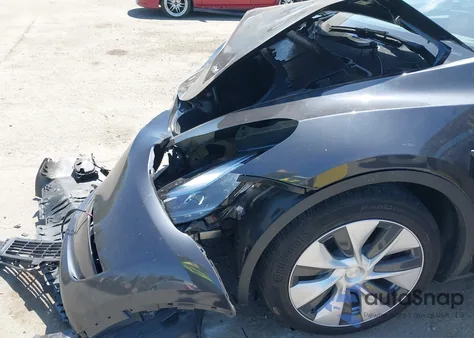 2024 Tesla Model Y Long Range Dual Motor All-Wheel Drive/Rwd из США, поврежденный, VIN 7SAYGDED9RF053945